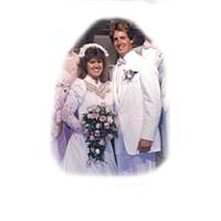 Dochnahls celebrate 25 years of marriage